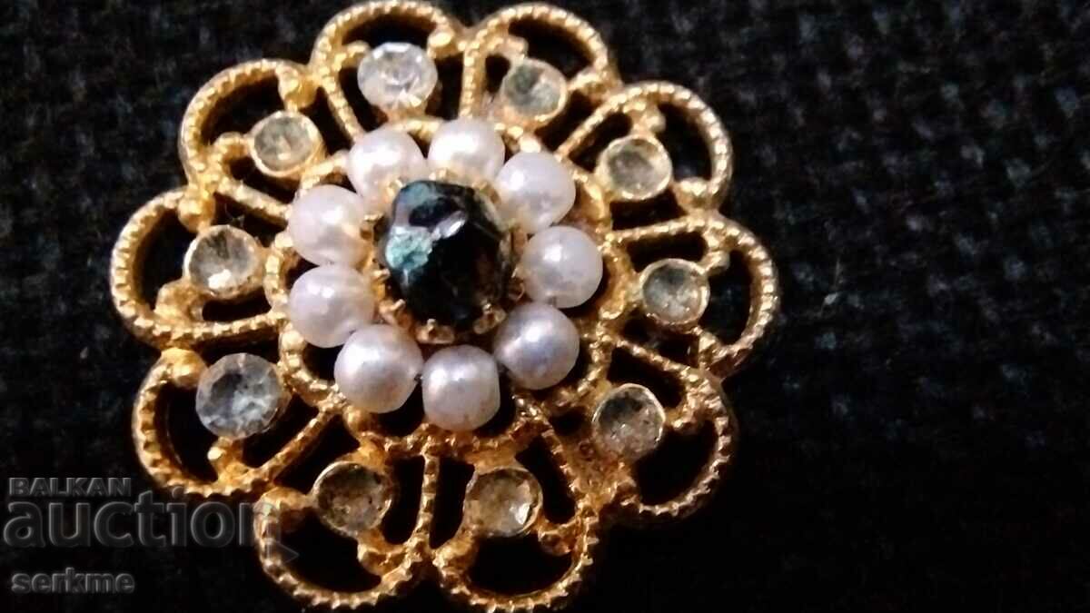 Auction Brooches Auction Brooches