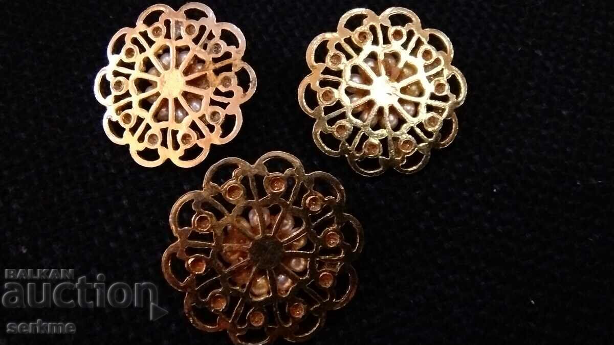 Brooches - 5 Brooches - 5