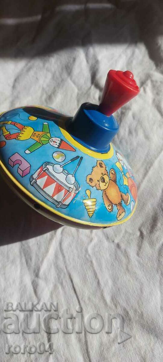 OLD SHEET METAL PUMP with price 19.99 BGN | € 10.22 OLD SHEET METAL PUMP with price 19.99 BGN | € 10.22