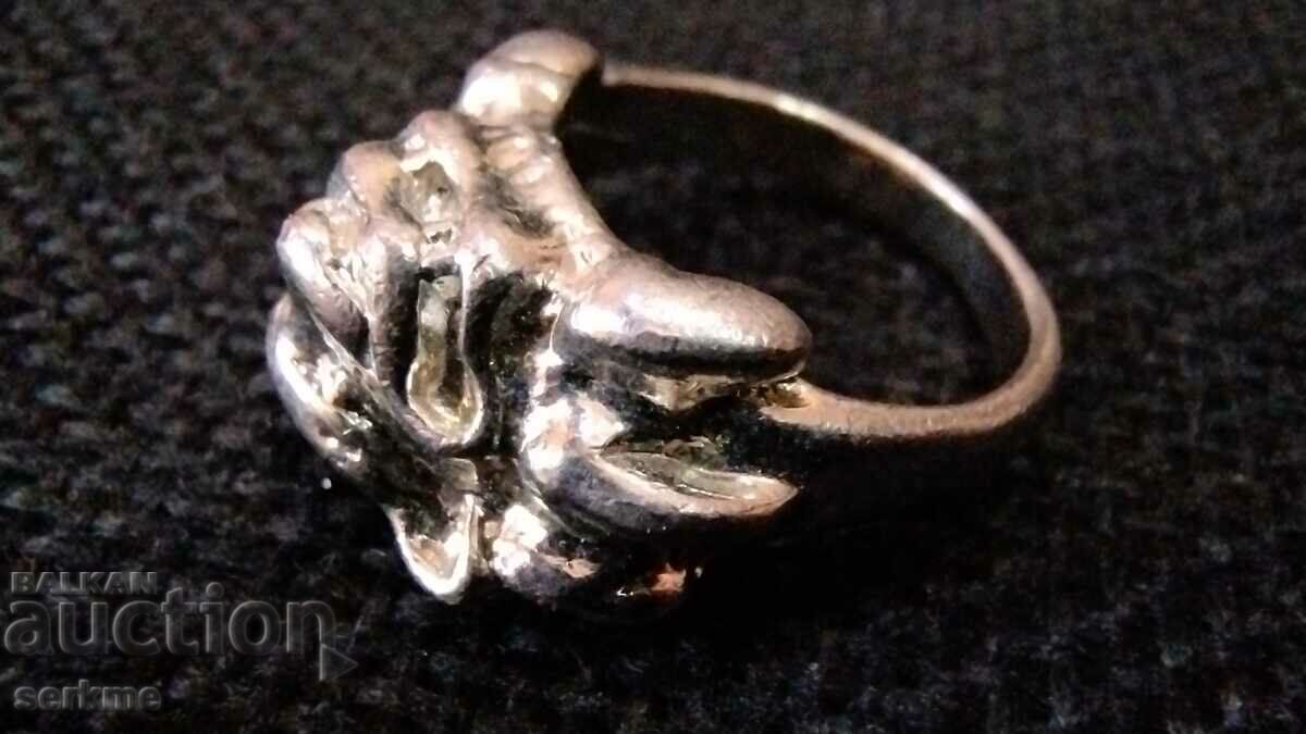 Auction A ring Auction A ring