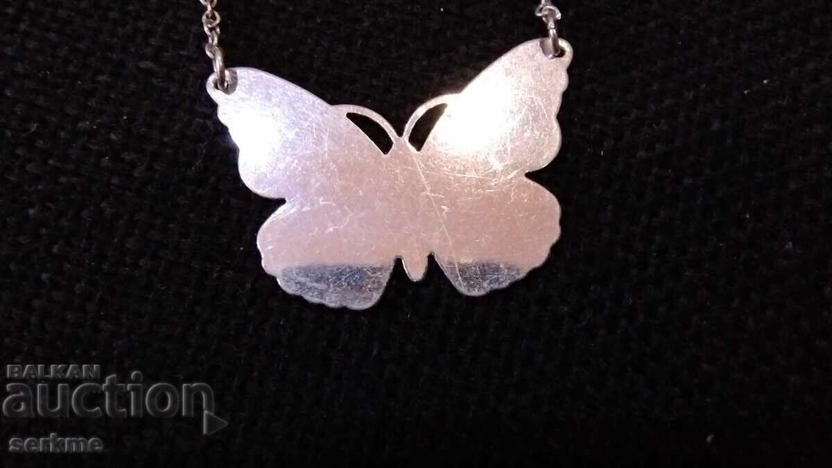 Μενταγιόν πεταλούδα με τιμή 5.00 BGN | € 2.56 Μενταγιόν πεταλούδα με τιμή 5.00 BGN | € 2.56