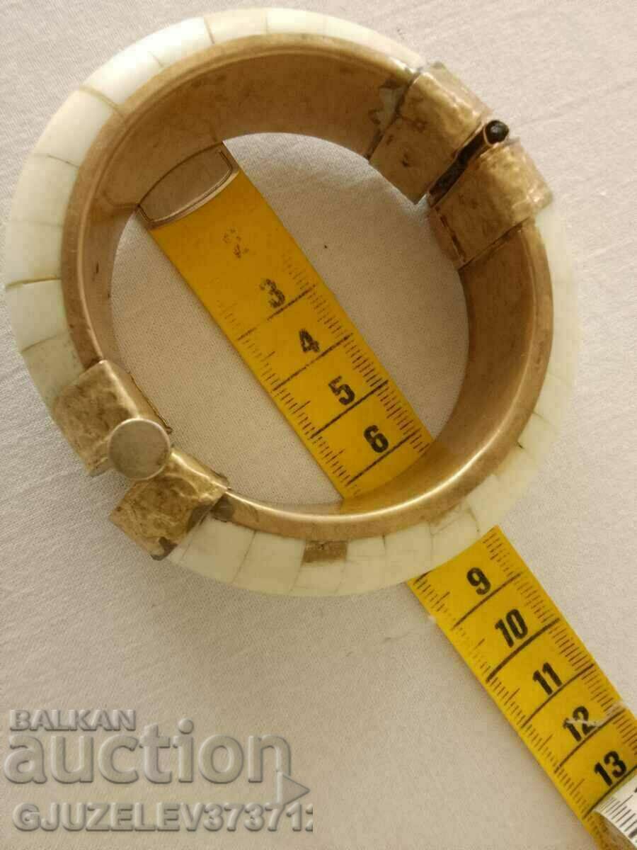 Auction  old ethnic style bracelet made of bone and brass