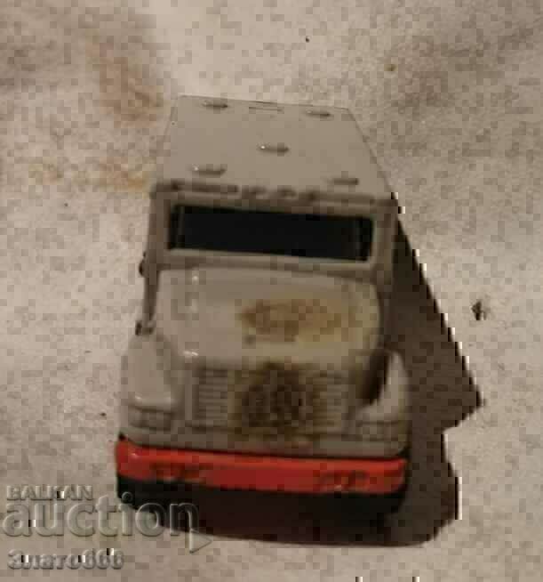 Matchbox salvage car - 6