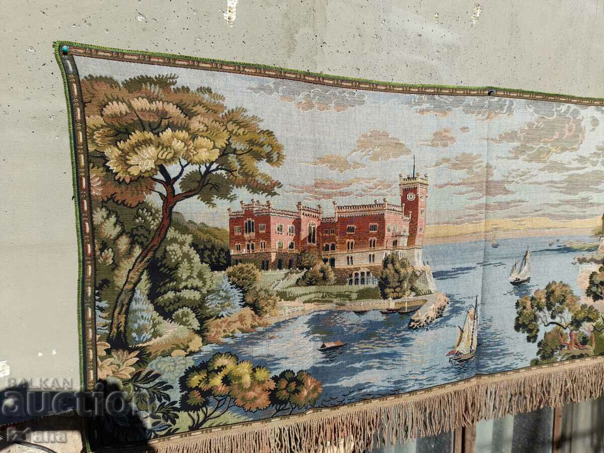 Auction Antique carpet, wall covering Auction Antique carpet, wall covering