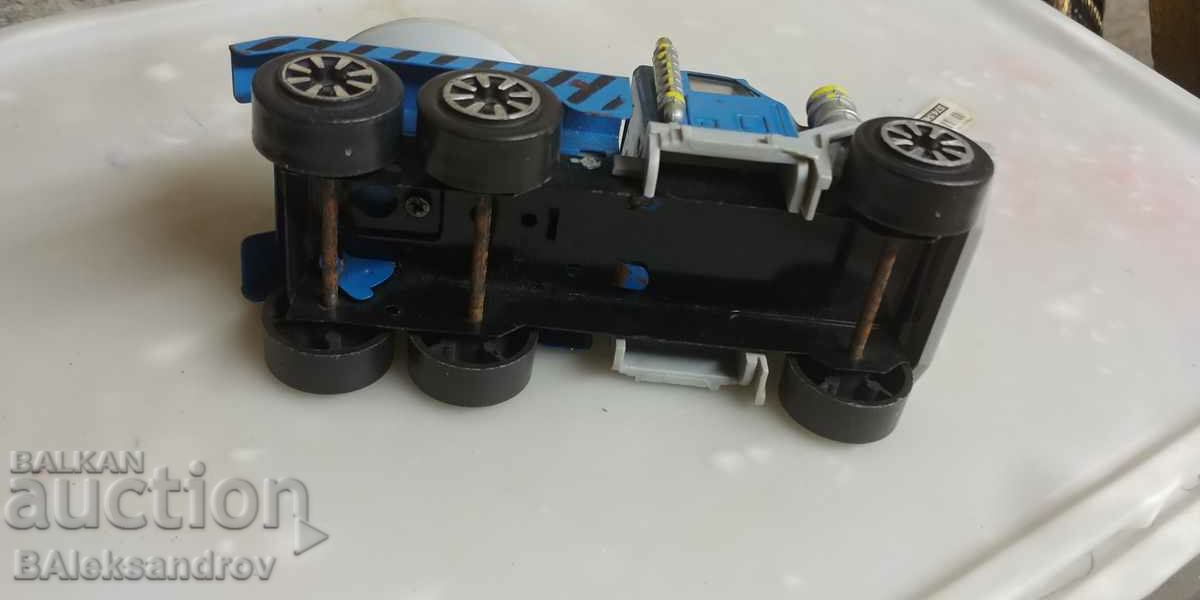 Auction  Soc bg. truck