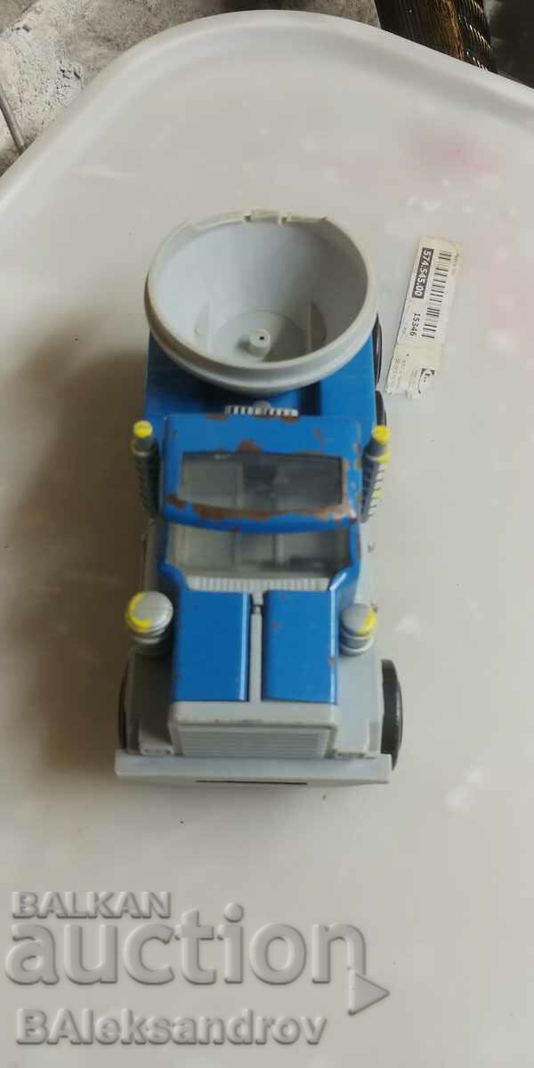 Delivery of Soc bg. truck