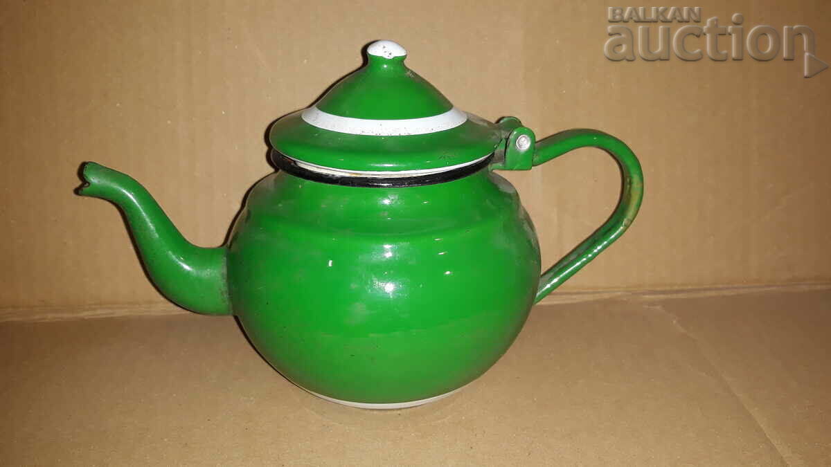 Vintage enamel teapot 50s retro with price 31.00 BGN | € 15.85 Vintage enamel teapot 50s retro with price 31.00 BGN | € 15.85