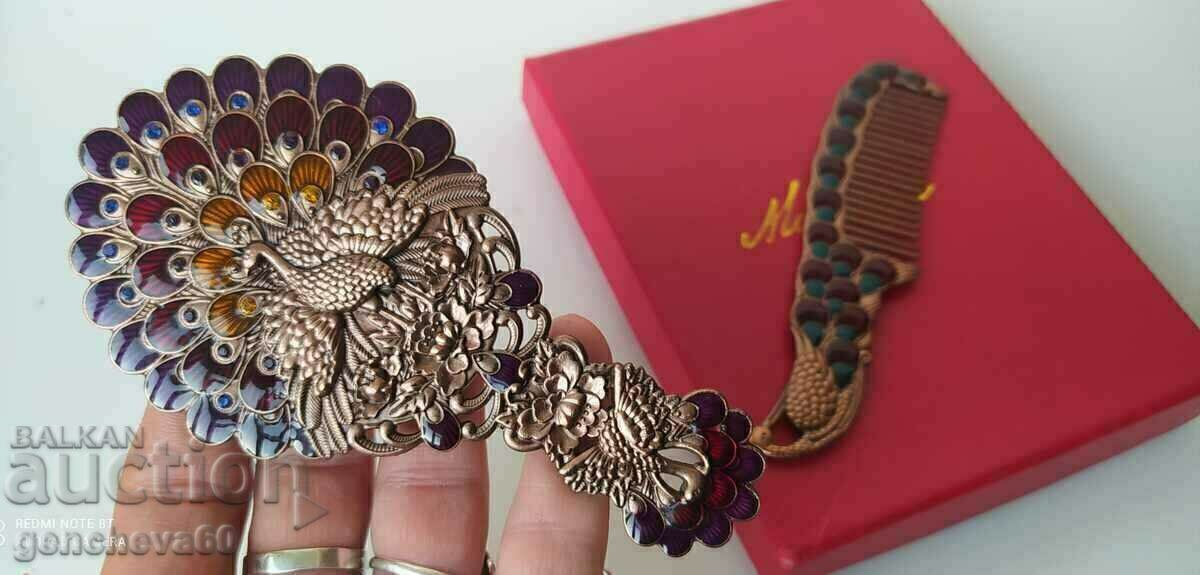 Gift cosmetic set with price 12.00 BGN | € 6.14 Gift cosmetic set with price 12.00 BGN | € 6.14