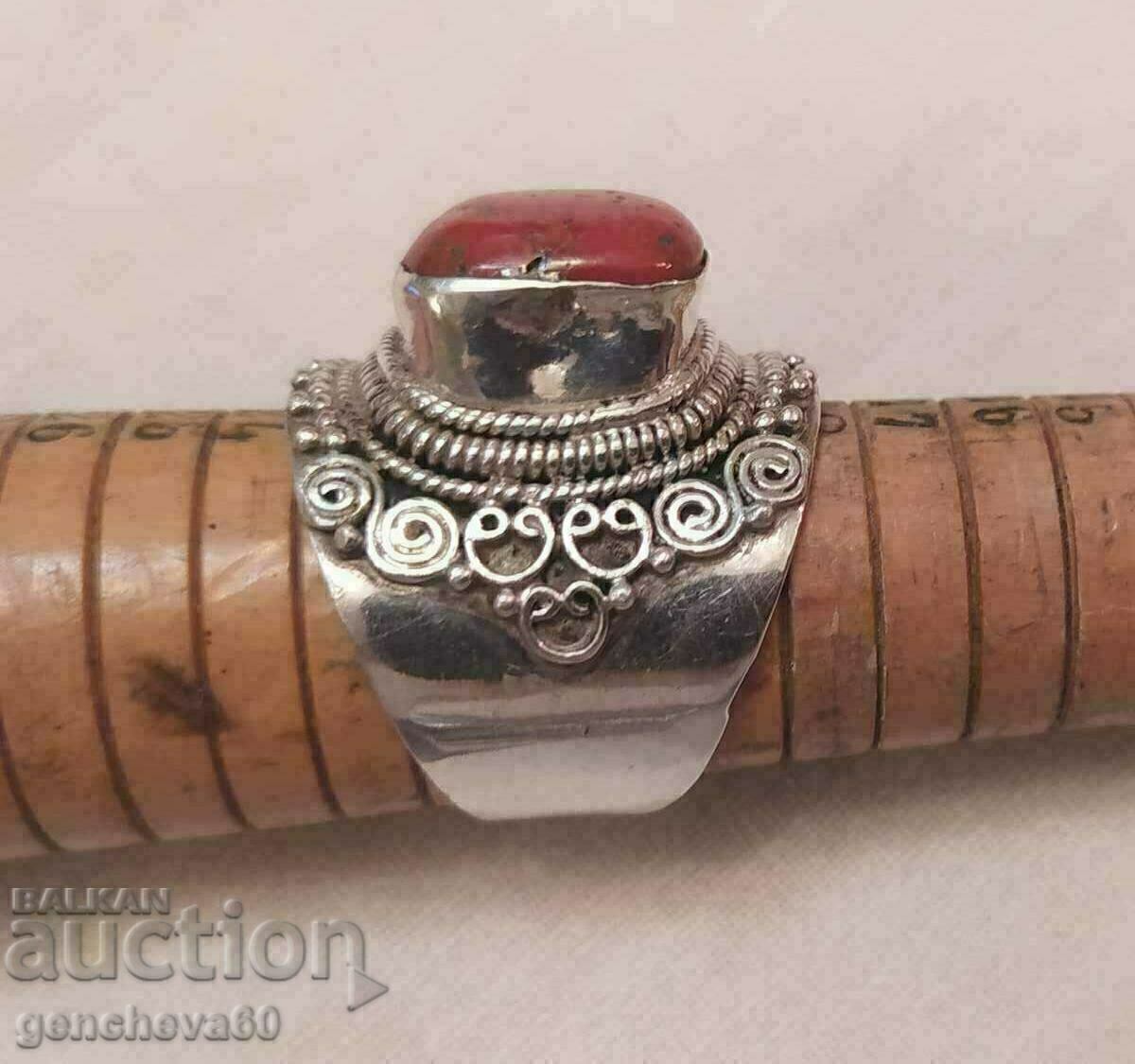 Υπέροχο vintage δαχτυλίδι 925 και κόκκινο κοράλλι - 5