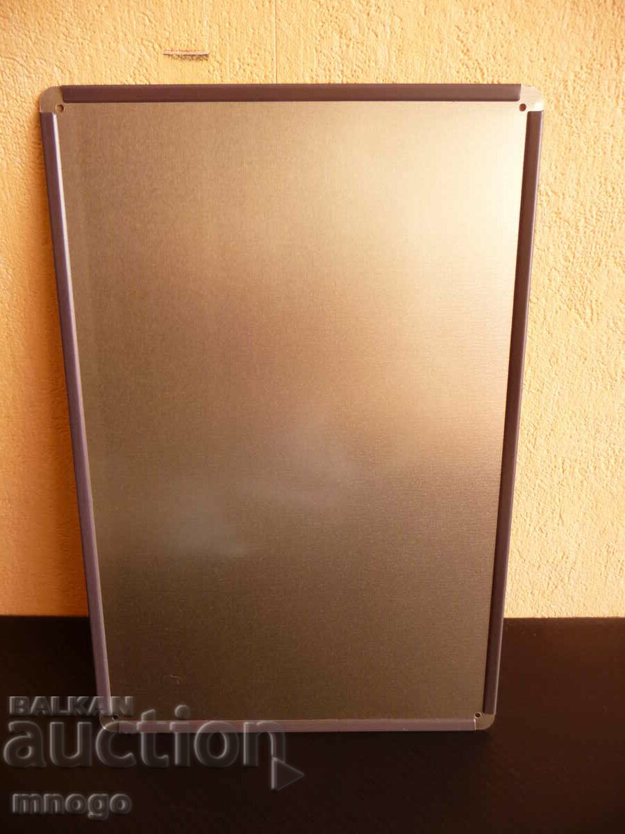 Licitație Placa metalica Vespa Vespa advertising chick erotica scooter 125cc Licitație Placa metalica Vespa Vespa advertising chick erotica scooter 125cc