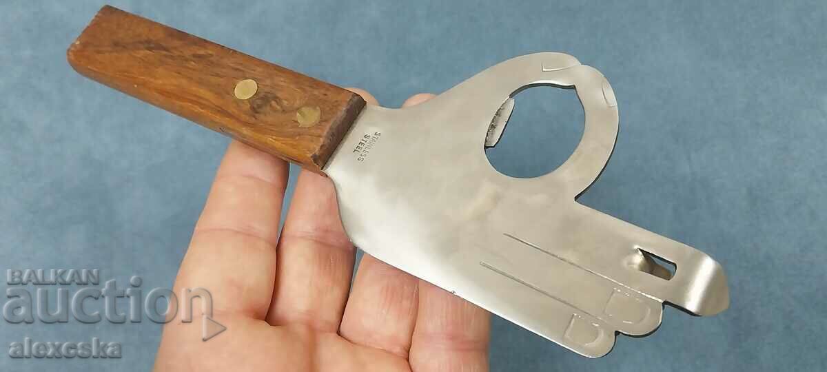 Auction  Large bar opener