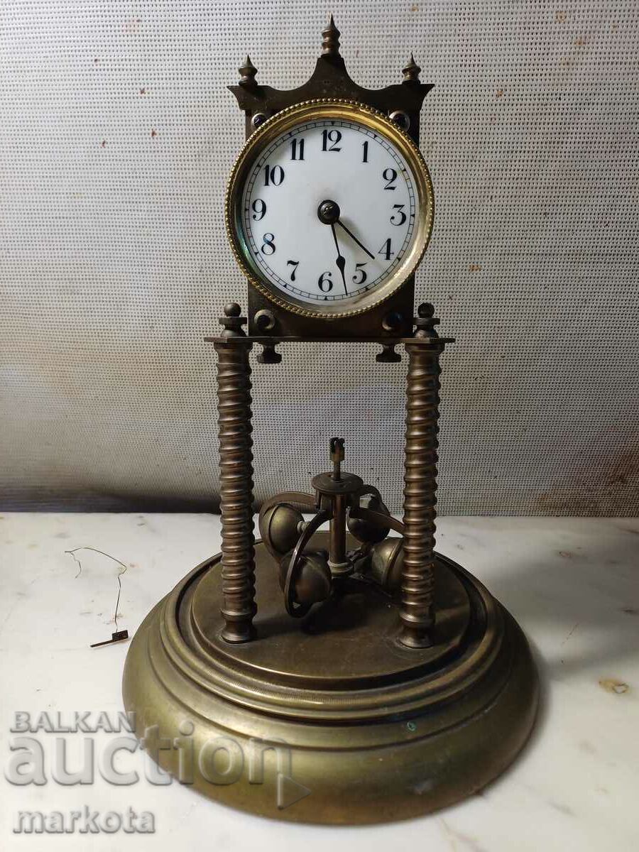 стар немски механичен годишен часовник-,,D.R.G.M."