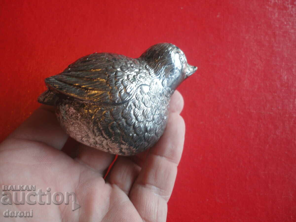 Auction Bronze salt and pepper shaker sparrow 1 Auction Bronze salt and pepper shaker sparrow 1