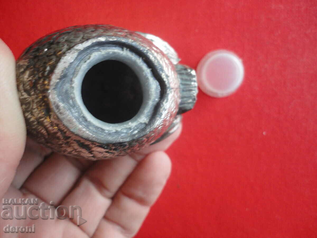 Bronze salt and pepper shaker sparrow 1 - 7 Bronze salt and pepper shaker sparrow 1 - 7