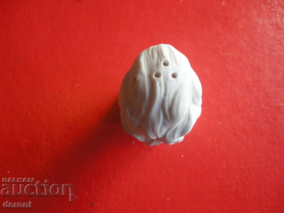 Delivery of Rare salt and pepper shaker figure Delivery of Rare salt and pepper shaker figure