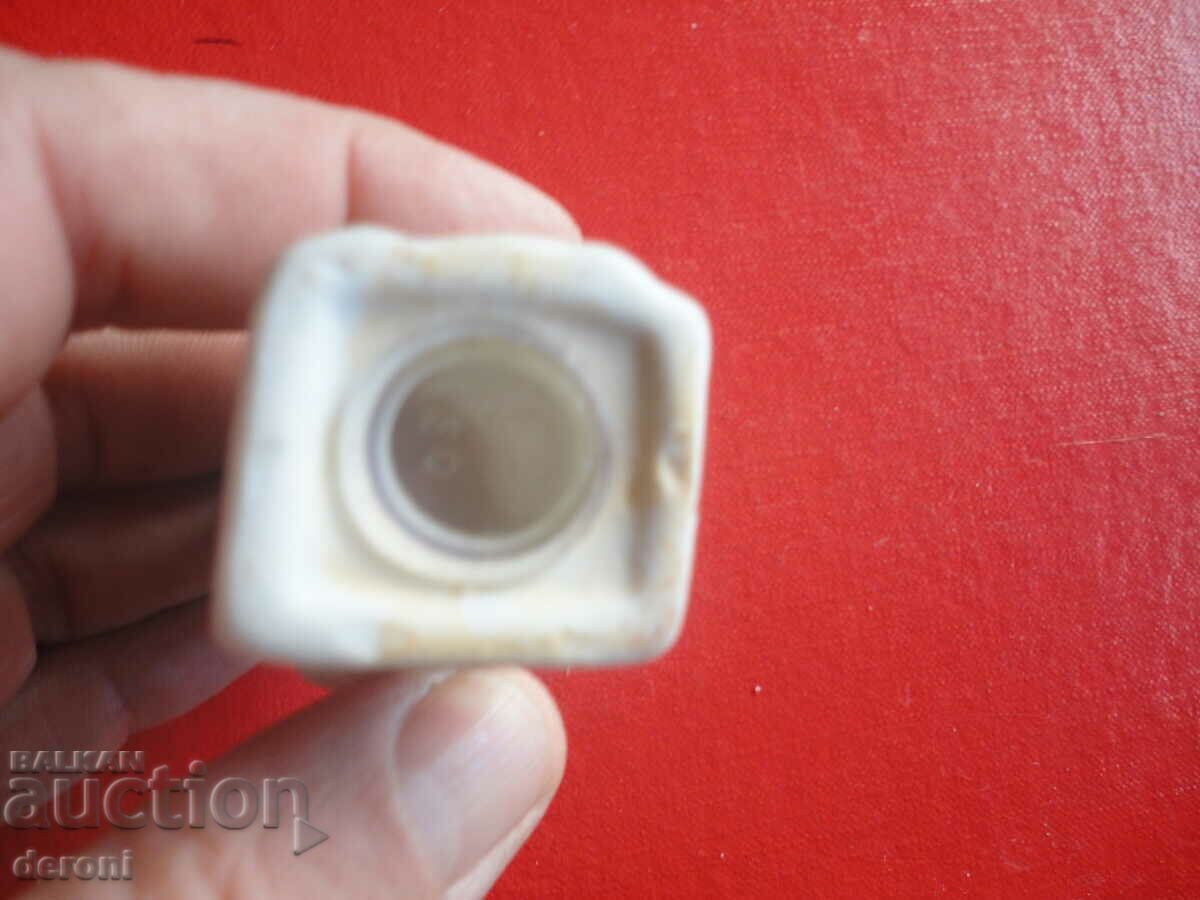 Rare salt and pepper shaker figure - 5 Rare salt and pepper shaker figure - 5