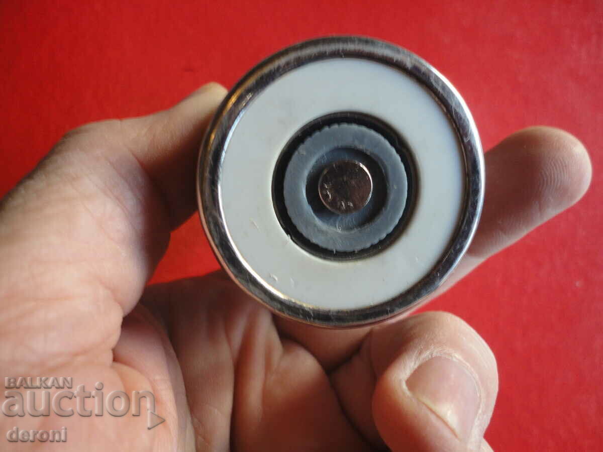 Доставка на Посребрена мелничка мелница за чер пипер подправки Доставка на Посребрена мелничка мелница за чер пипер подправки