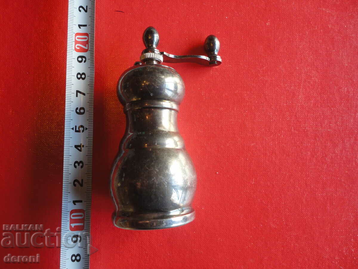 Посребрена мелничка мелница за чер пипер подправки Посребрена мелничка мелница за чер пипер подправки