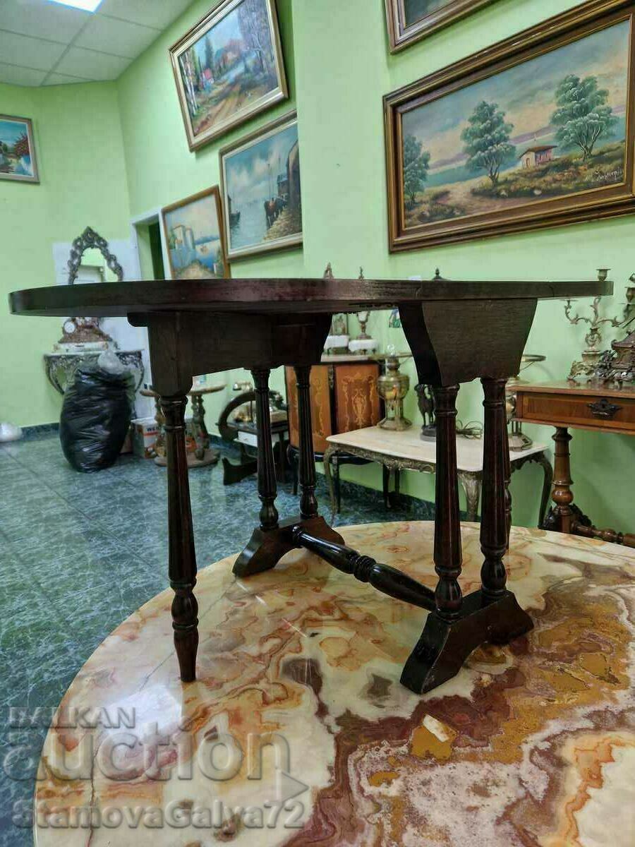 A wonderful antique English solid wood folding table - 6 A wonderful antique English solid wood folding table - 6