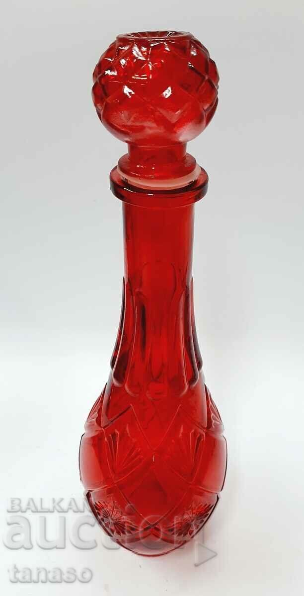 Auction  Carafe red glass, decanter (13.2)