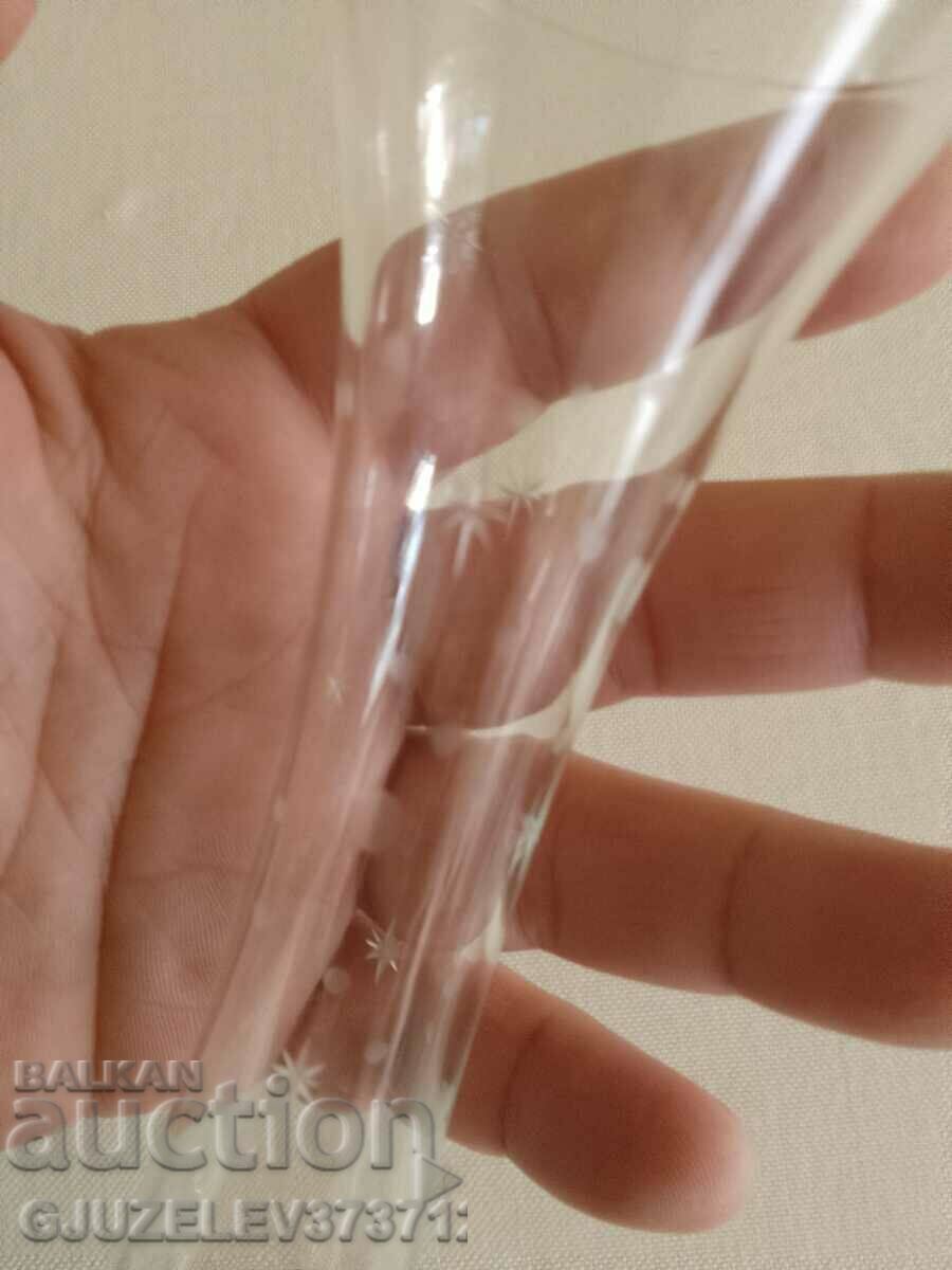 Auction Stylish crystal glass vase Auction Stylish crystal glass vase