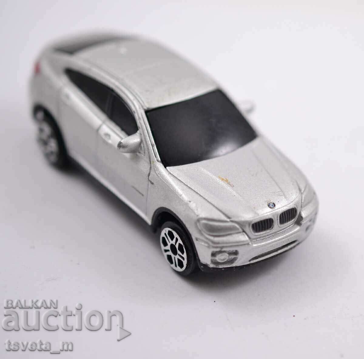 Livrarea MAISTO BMW X 6 masina metalica