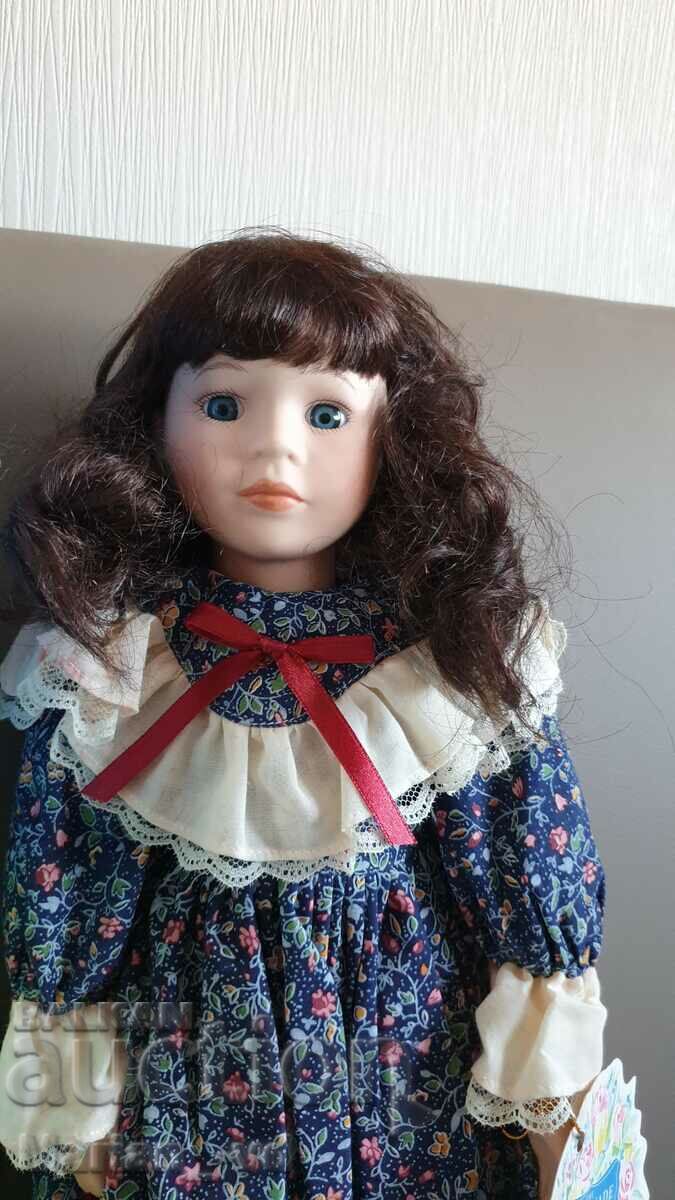 Vintage The Promenade Collection Beatrice Porcelain Doll - 7 Vintage The Promenade Collection Beatrice Porcelain Doll - 7