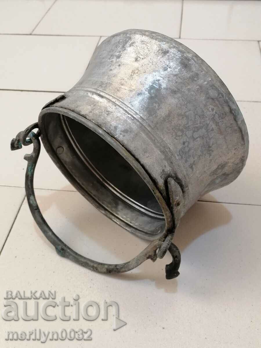 Auction Tinned cauldron copper, copper vessel Auction Tinned cauldron copper, copper vessel