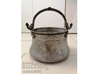 Калайдисано котле менче бакър, меден съд