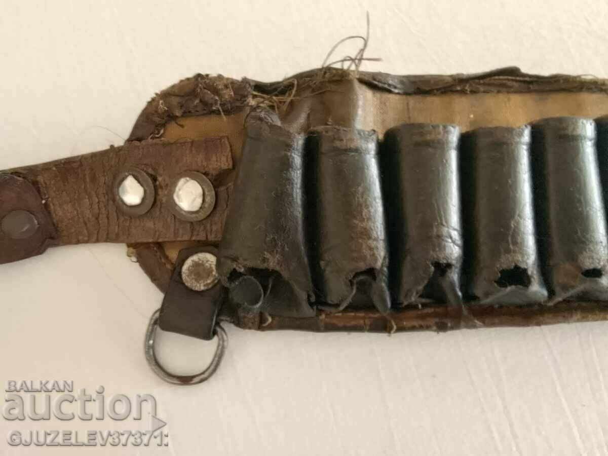 Delivery of Old authentic Avdzhian belts patrondashi natural leather Delivery of Old authentic Avdzhian belts patrondashi natural leather