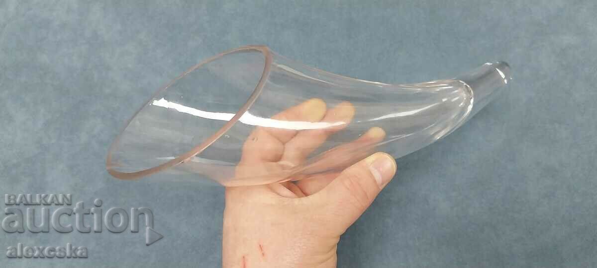 Auction Glass vase - "Horn" Auction Glass vase - "Horn"
