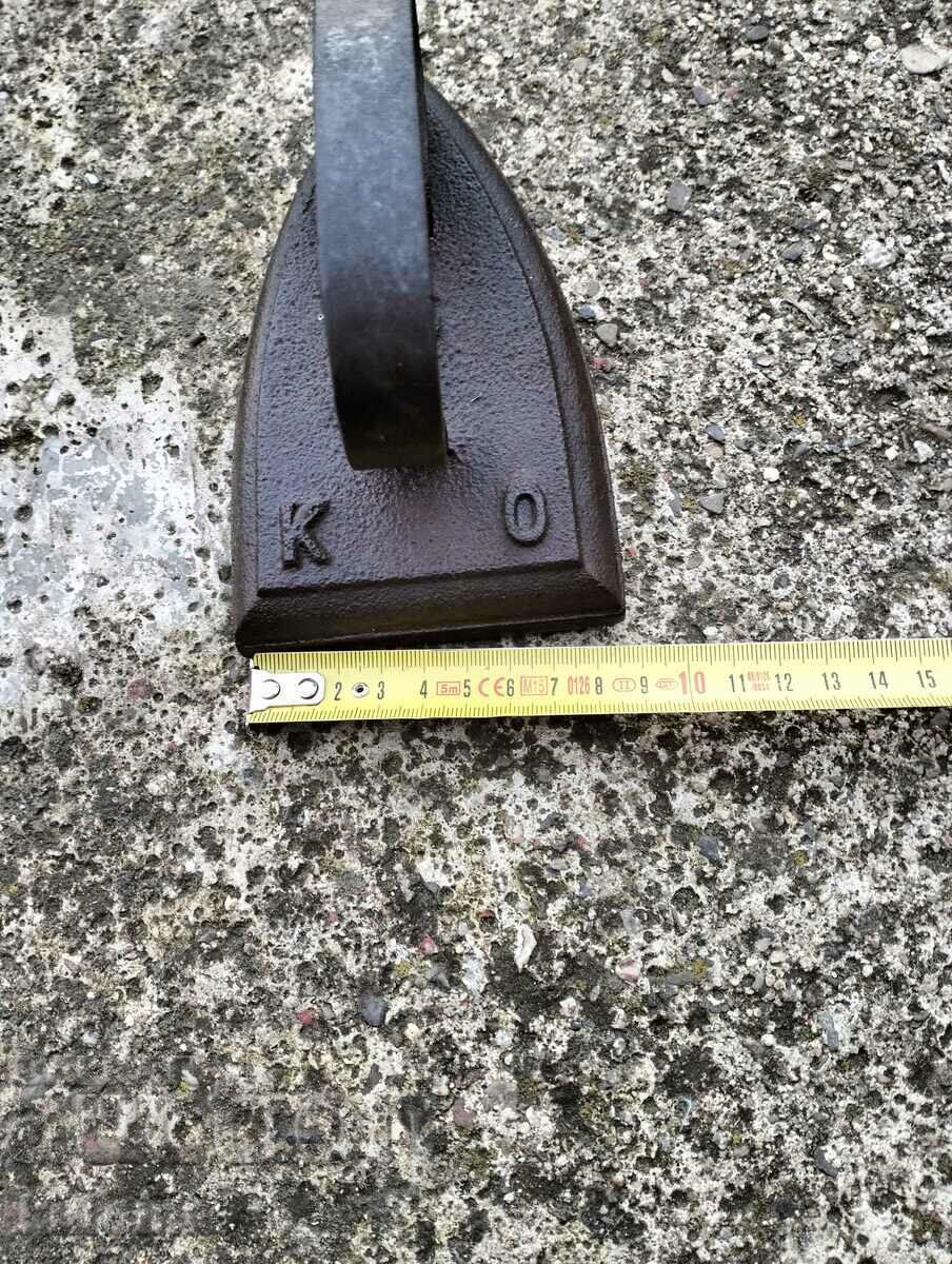 Auction Antique iron Auction Antique iron