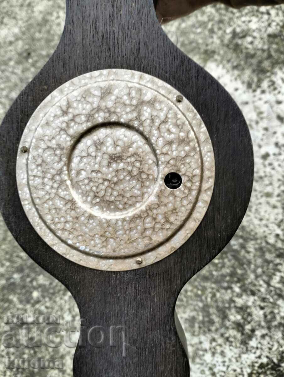 Delivery of Old barometer Delivery of Old barometer