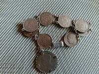 Гривна от световни сребърни монети