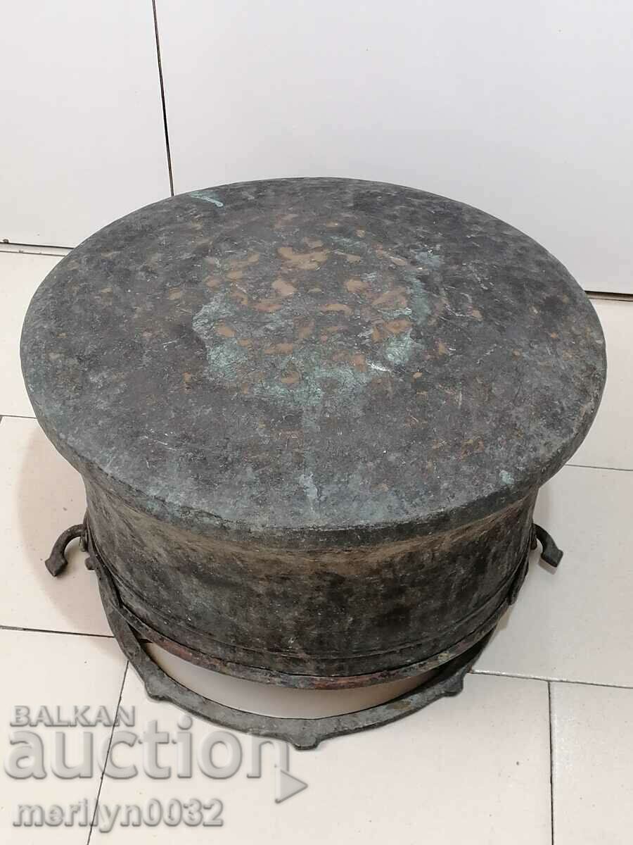 Delivery of Old harania, copper vessel, large cauldron, copper, dustpan