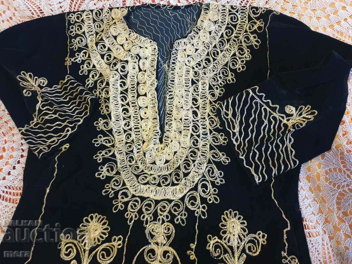 Auction Antique velvet cloth with tinsel Auction Antique velvet cloth with tinsel