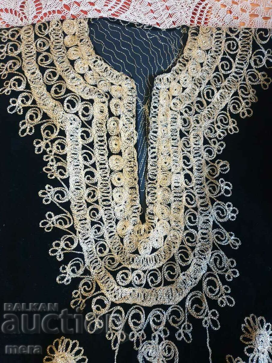 Delivery of Antique velvet cloth with tinsel Delivery of Antique velvet cloth with tinsel