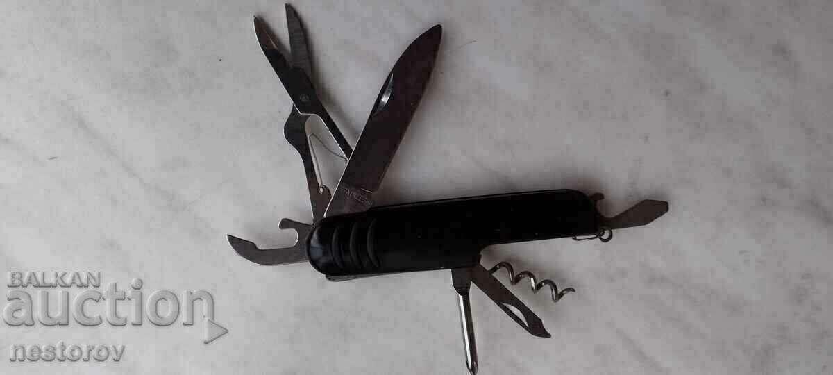 Auction  A POCKET KNIFE