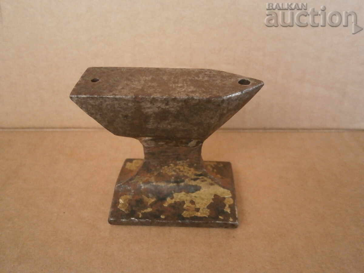 mini goldsmith's anvil with price 41.00 BGN | € 20.96 mini goldsmith's anvil with price 41.00 BGN | € 20.96