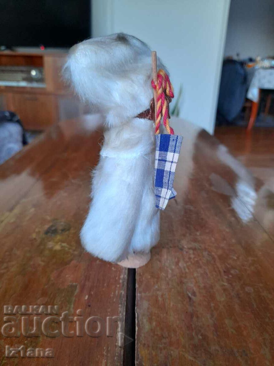 Folk figurine, doll with price 15.00 BGN | € 7.67 Folk figurine, doll with price 15.00 BGN | € 7.67