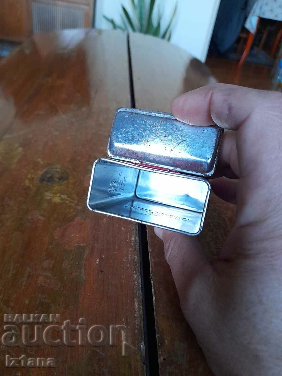 Old tobacco box, Marlboro snuffbox - 7 Old tobacco box, Marlboro snuffbox - 7