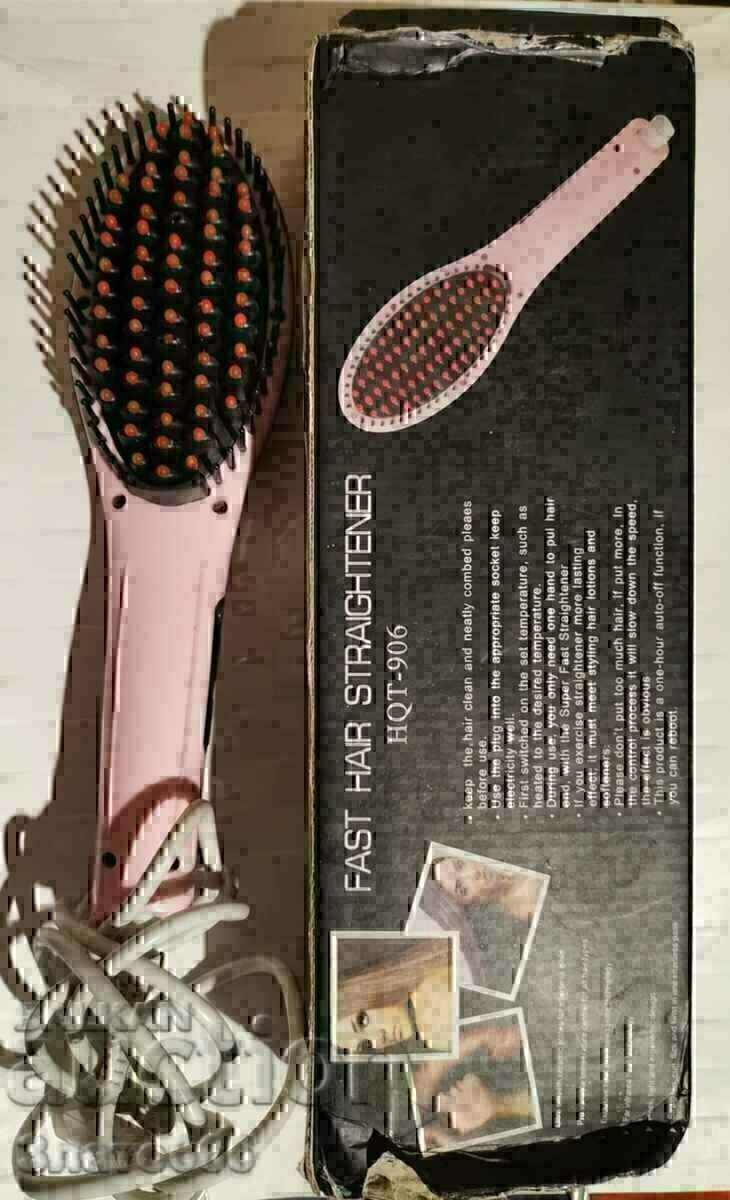 Perie pentru îndreptarea și uscarea părului cu preț € 2.56 | 5.01 BGN