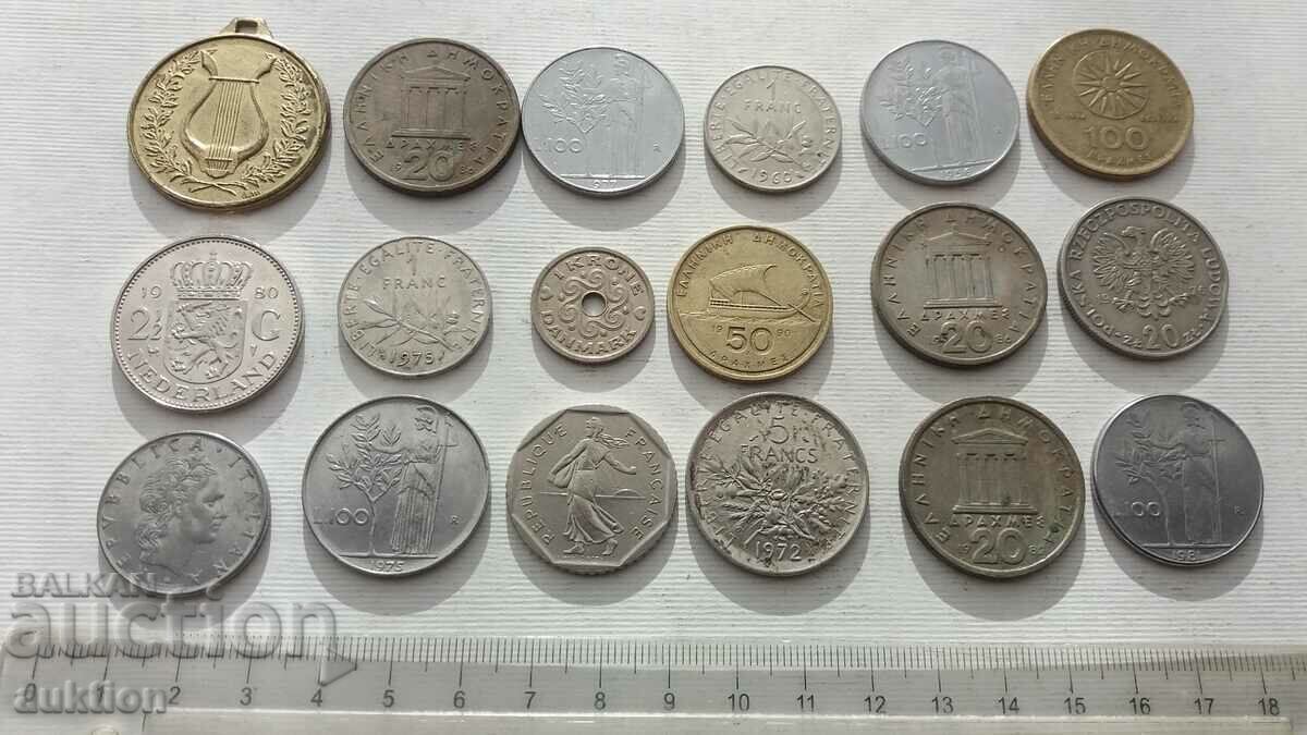 Delivery of A COLLECTION OF 18 FOREIGN COINS Delivery of A COLLECTION OF 18 FOREIGN COINS