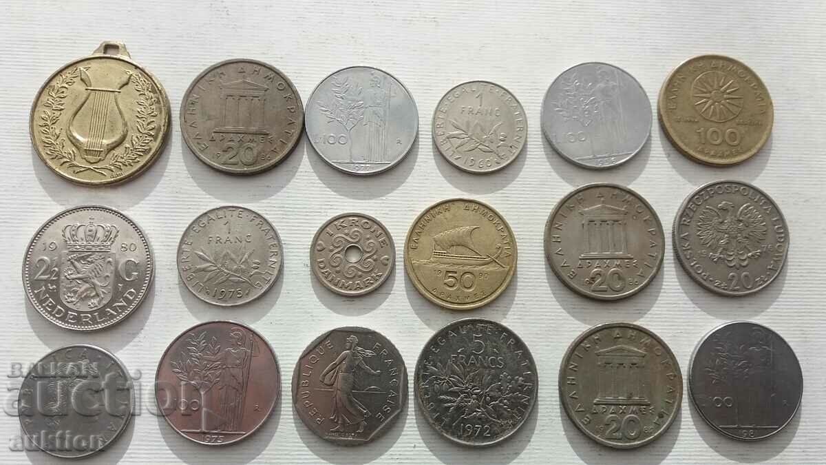 A COLLECTION OF 18 FOREIGN COINS - 6 A COLLECTION OF 18 FOREIGN COINS - 6