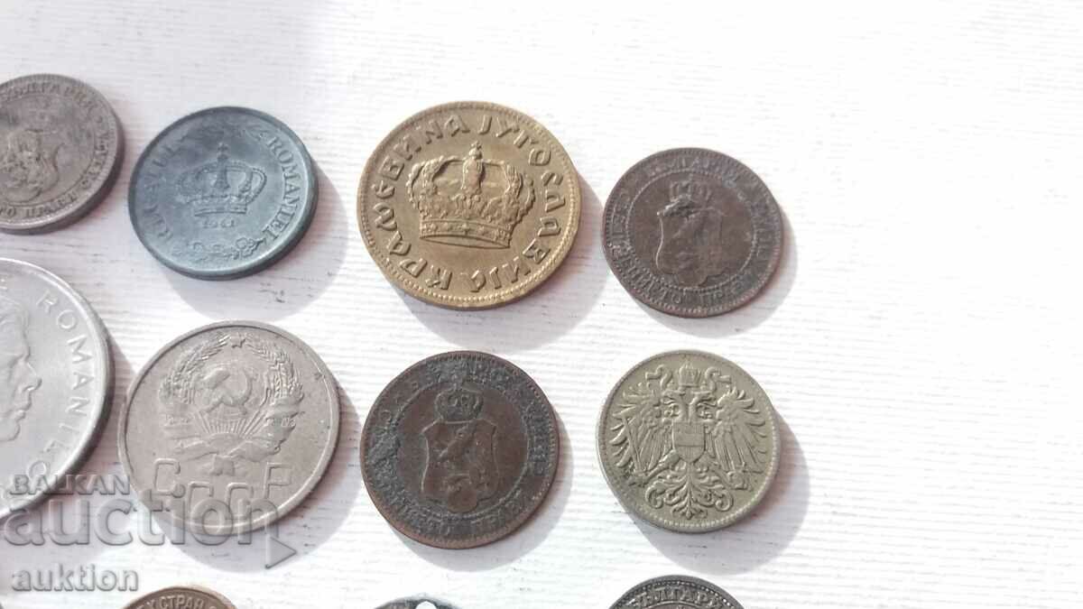 COLLECTION OF 12 DIFFERENT ROYAL COINS - 5 COLLECTION OF 12 DIFFERENT ROYAL COINS - 5