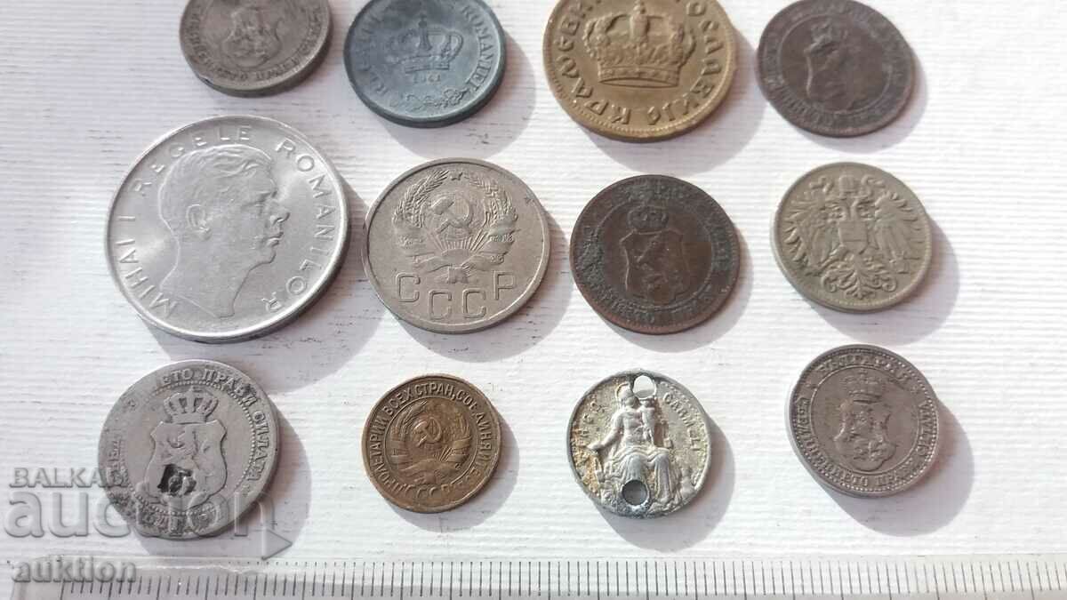 COLLECTION OF 12 DIFFERENT ROYAL COINS - 6 COLLECTION OF 12 DIFFERENT ROYAL COINS - 6