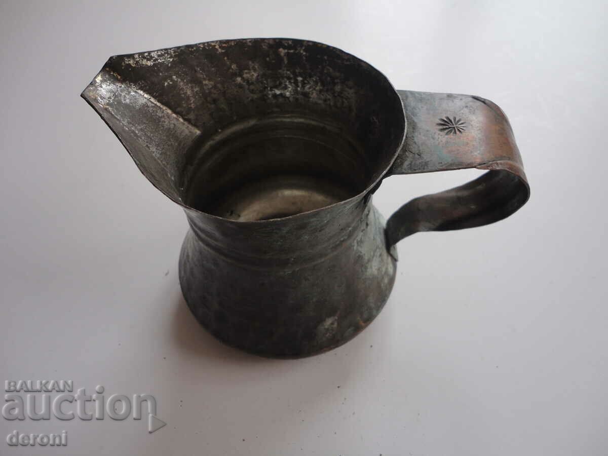 Urcior antic din cupru - 7 Urcior antic din cupru - 7