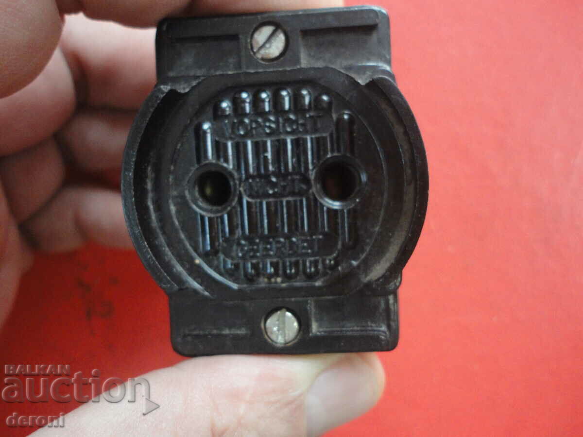 Vintage German bakelite 3 plug power strip with price 20.00 BGN | € 10.23