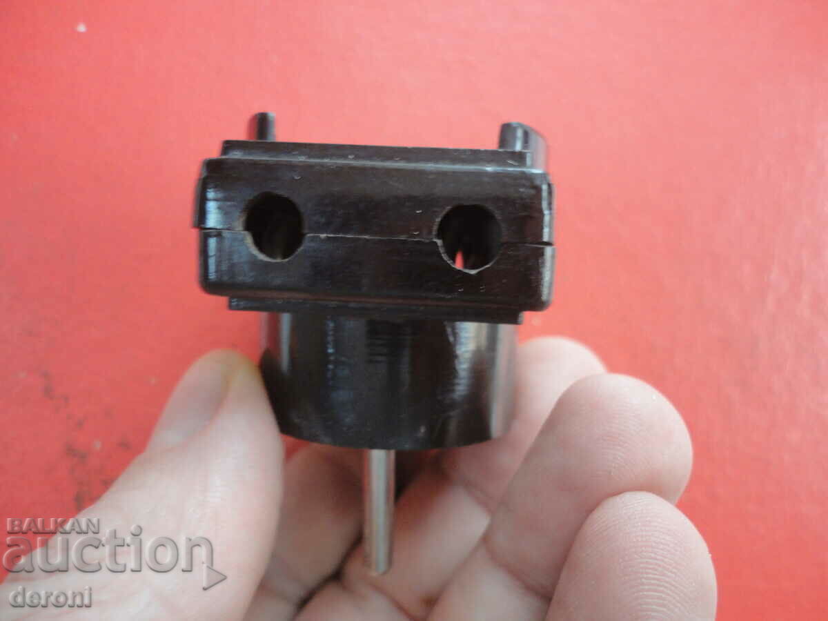 Vintage German bakelite 3 plug power strip - 5
