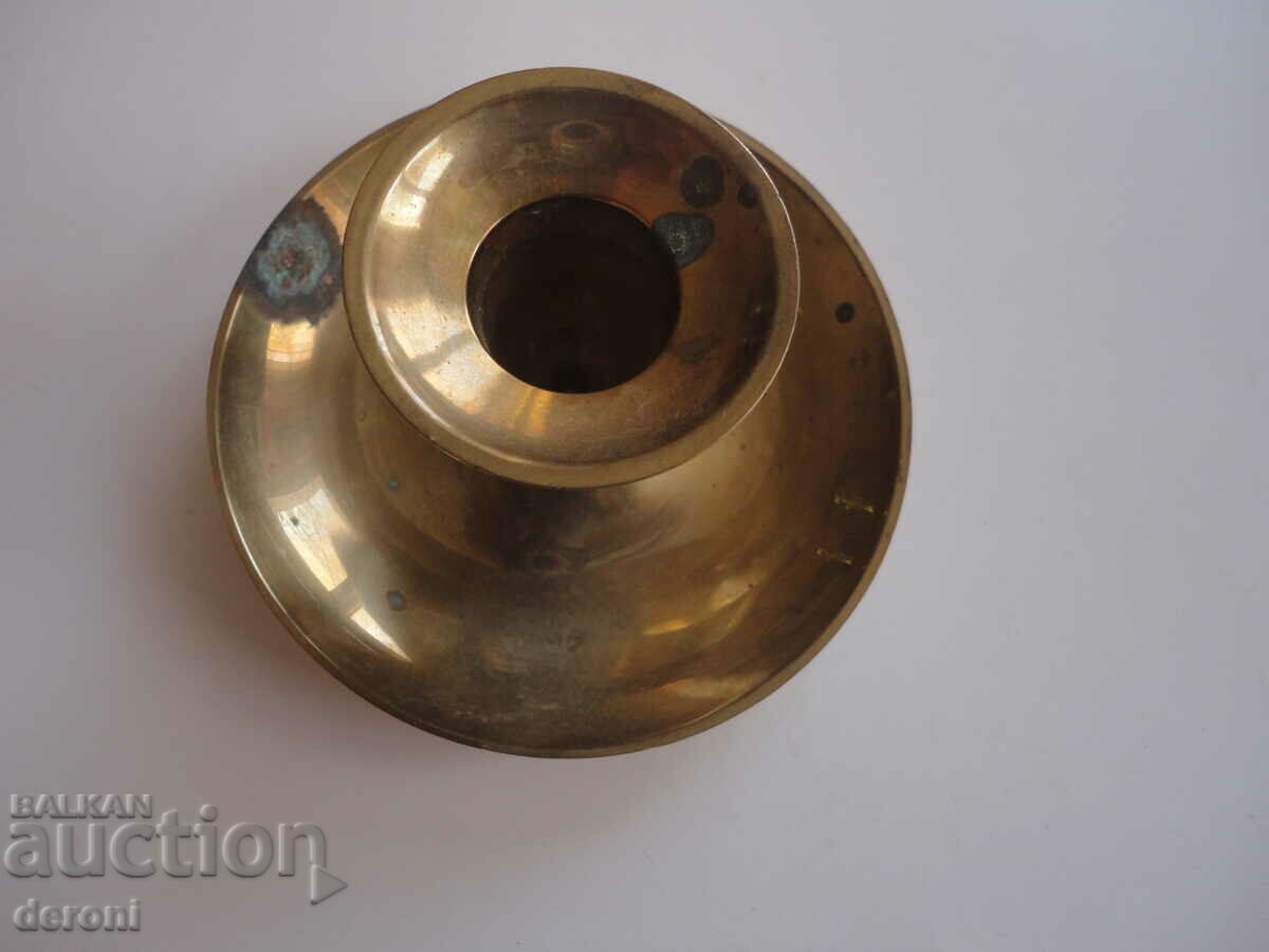 Delivery of German bronze candlestick Delivery of German bronze candlestick